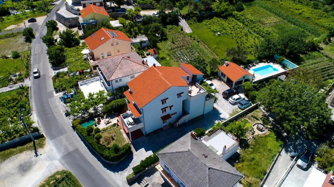 Family Friendly Apartments With A Swimming Pool Supetarska Draga - Donja, Rab - 2019
