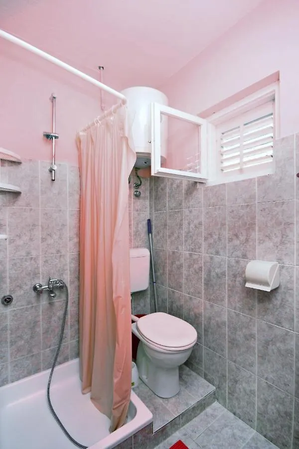 Family Friendly Apartments With A Swimming Pool Supetarska Draga - Donja, Rab - 2019