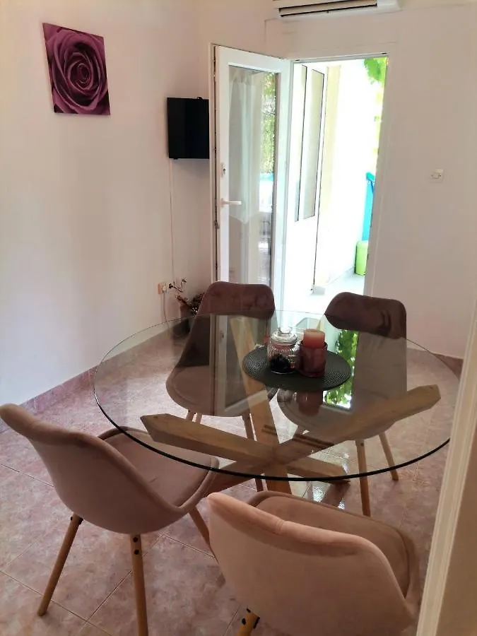 Family Friendly Apartments With A Swimming Pool Supetarska Draga - Donja, Rab - 2019 Croatia