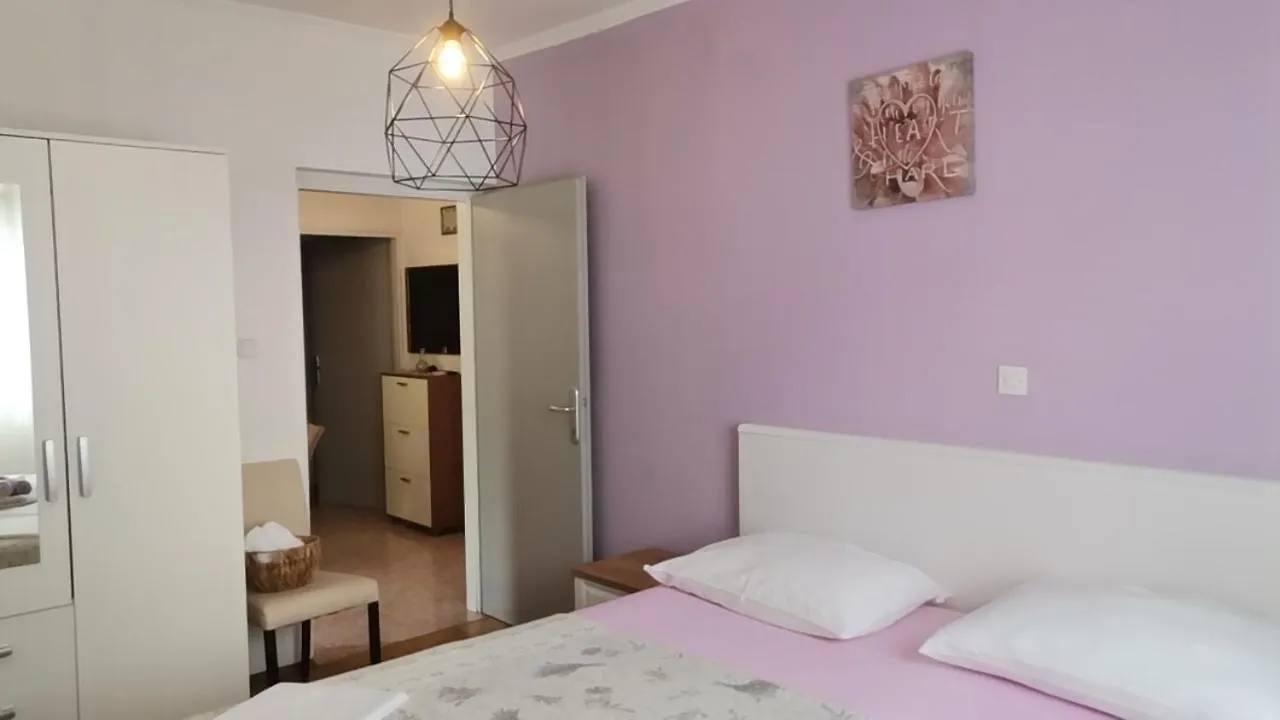 Family Friendly Apartments With A Swimming Pool Supetarska Draga - Donja, Rab - 2019