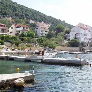 House Niva Apartment