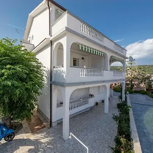 Appartamento Sanjin Tariba, Supetarska Draga
